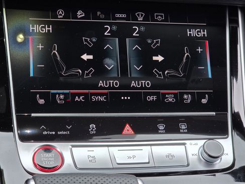 Used 2025 Audi SQ7 Prestige AWD/4WD image 18