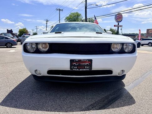 Used 2012 Dodge Challenger SXT Plus RWD image 9