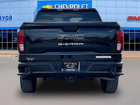 Used 2024 GMC Sierra 1500 Elevation w/ LPO, Elevation Black Package image 6