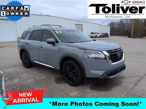 Used 2022 Nissan Pathfinder Platinum w/ Cargo Package image 1