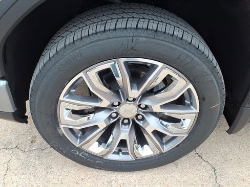 New 2026 GMC Sierra 1500 Denali w/ Denali Reserve Package image 9