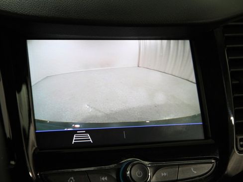 Certified 2022 Chevrolet Trax LT w/ LT Convenience Package image 12