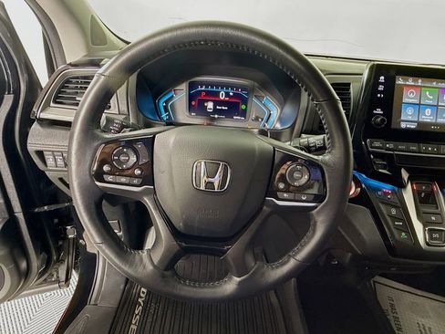 Used 2024 Honda Odyssey Elite image 11