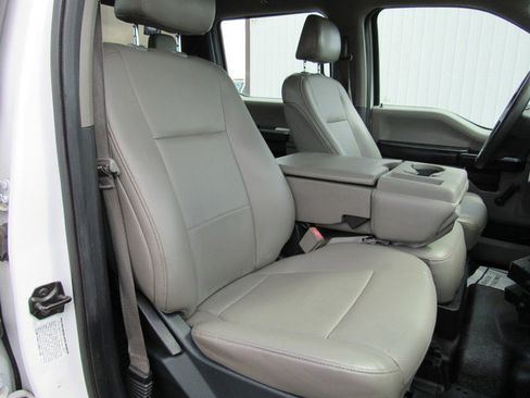 Used 2017 Ford F550 2WD Crew Cab Super Duty image 14