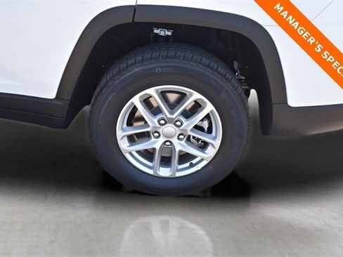 New 2025 Jeep Grand Cherokee L Laredo w/ Luxury Tech Group I image 25