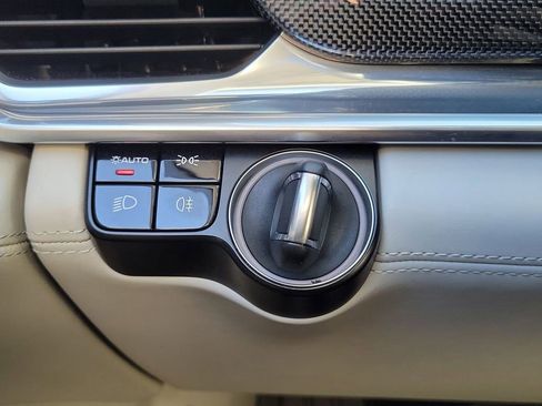 Used 2019 Porsche Panamera GTS image 37