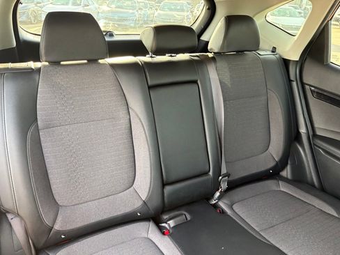 Used 2021 Kia Seltos S image 38