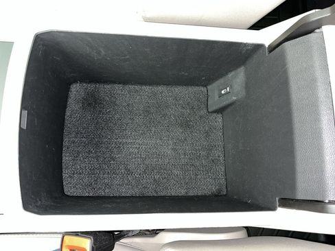 Used 2021 Volkswagen Atlas SE image 26