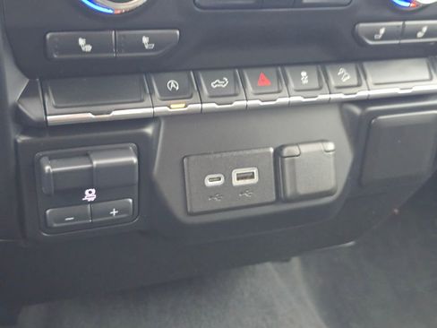 Used 2021 GMC Sierra 1500 Elevation w/ LPO, Elevation Black Package image 28