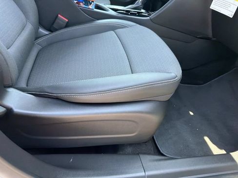Used 2023 Buick Encore GX Preferred FWD image 14