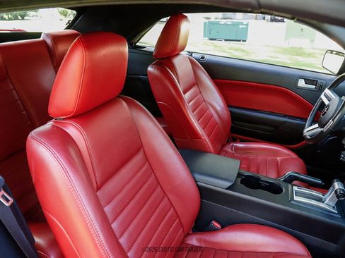 Used 2006 Ford Mustang GT Premium RWD image 47