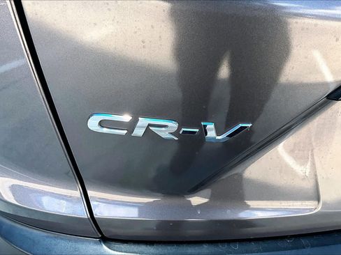 Used 2017 Honda CR-V LX image 10
