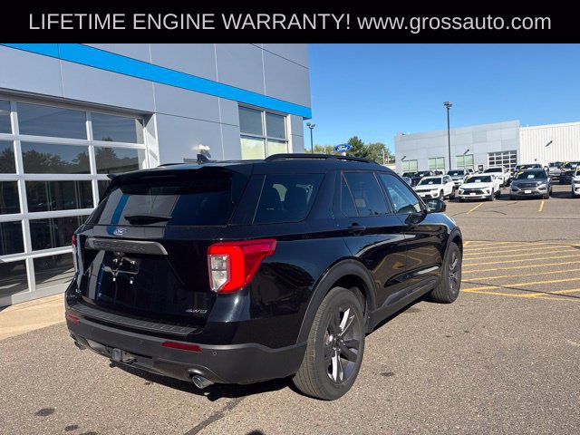 Used 2024 Ford Explorer XLT w/ Equipment Group 202A AWD/4WD image 7