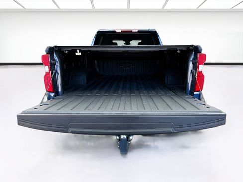 Used 2023 Chevrolet Silverado 1500 RST AWD/4WD image 17