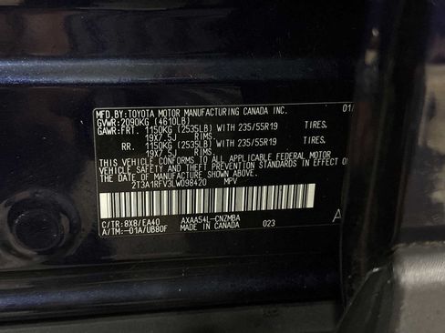 Used 2020 Toyota RAV4 XLE Premium AWD/4WD image 14