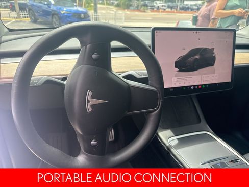 Used 2022 Tesla Model Y Performance AWD/4WD image 13