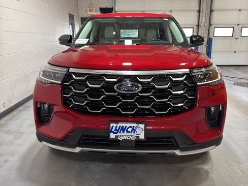 Used 2025 Ford Explorer Platinum w/ Ultimate Package image 8