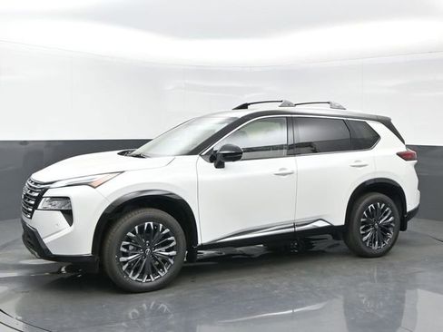 New 2026 Nissan Rogue Platinum w/ Platinum Premium Package AWD/4WD image 2