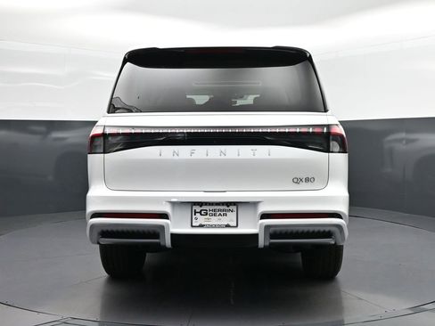 New 2026 INFINITI QX80 Pure image 6