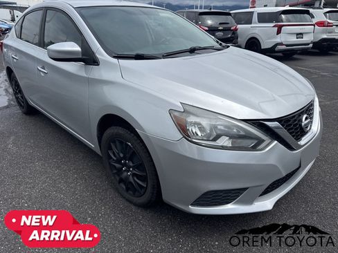 Used 2017 Nissan Sentra SV FWD image 11
