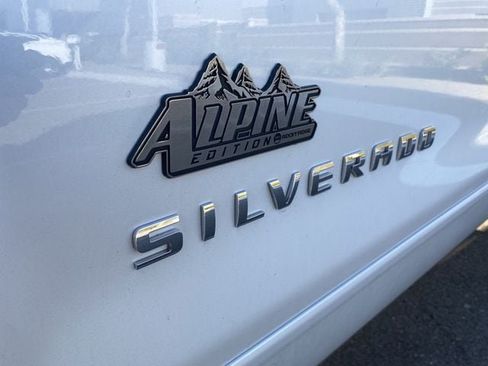 Used 2017 Chevrolet Silverado 1500 LT w/ All Star Edition AWD/4WD image 8