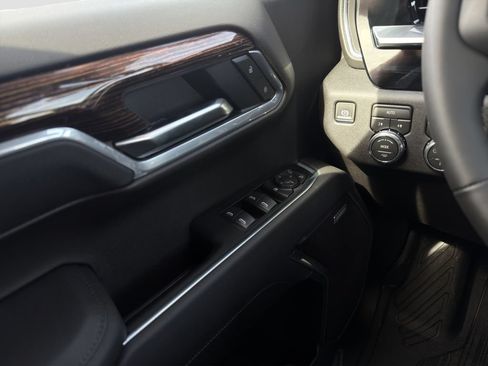 New 2026 GMC Sierra 1500 Elevation w/ Elevation Premium Package AWD/4WD image 12