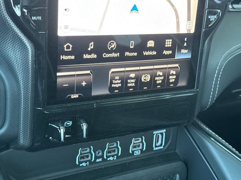New 2026 RAM 3500 Limited AWD/4WD image 18