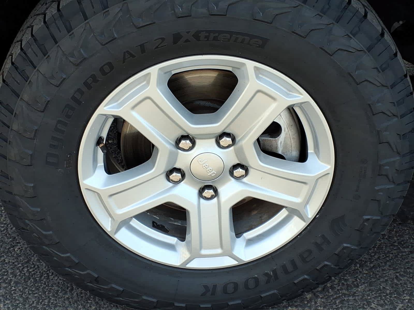 Used 2021 Jeep Wrangler Sport AWD/4WD image 12