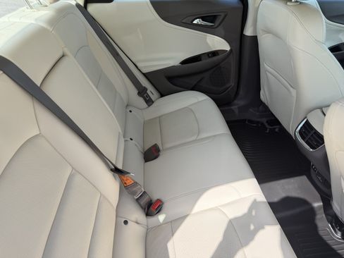 Used 2024 Chevrolet Malibu LT FWD image 12