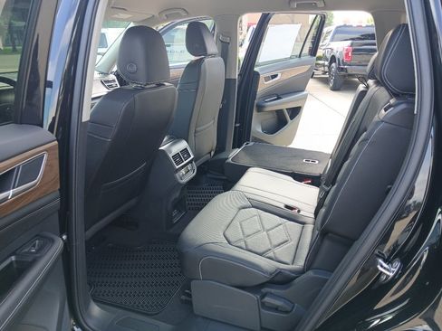 New 2026 Volkswagen Atlas SE FWD image 19