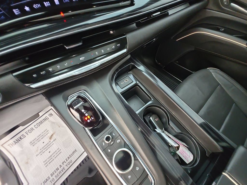 Used 2024 Cadillac Escalade Sport w/ LPO, ONYX Package AWD/4WD image 18