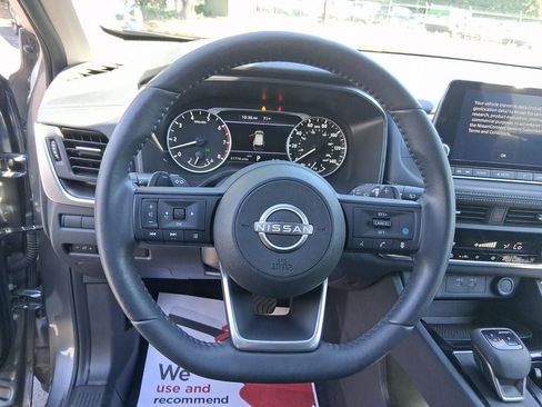 Used 2024 Nissan Rogue SV w/ SV Premium Package AWD/4WD image 15