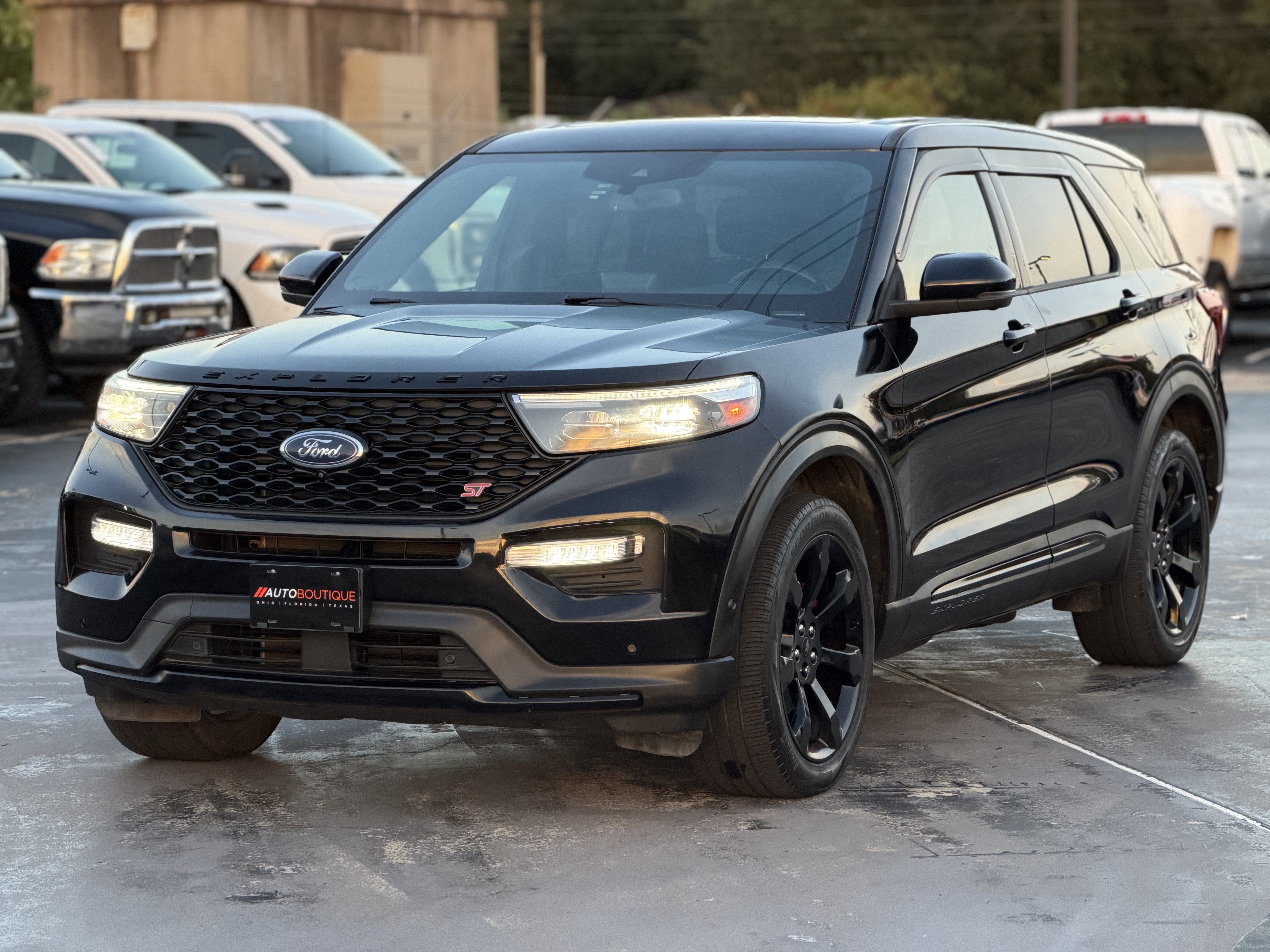 Used 2021 Ford Explorer ST w/ ST Street Pack AWD/4WD image 5