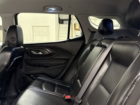 Used 2022 GMC Terrain SLT w/ Infotainment Package II image 13