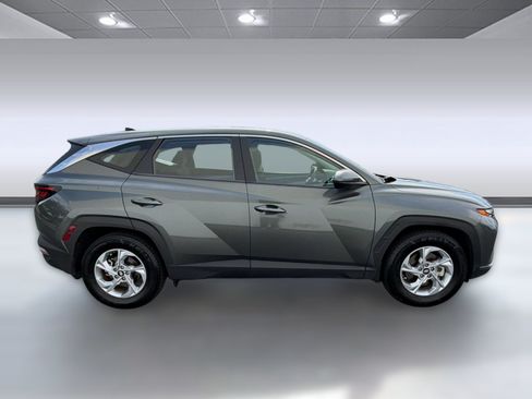 Used 2022 Hyundai Tucson SE w/ Cargo Package FWD image 7