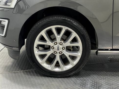 Used 2019 Ford Expedition Max Platinum AWD/4WD image 37