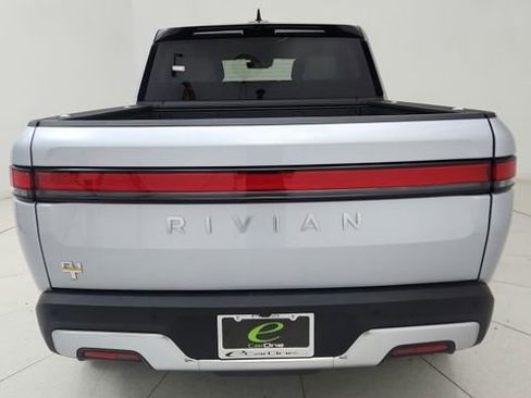 Used 2023 Rivian R1T Adventure image 32