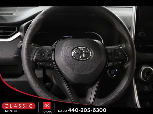 Certified 2024 Toyota RAV4 XLE AWD/4WD image 7
