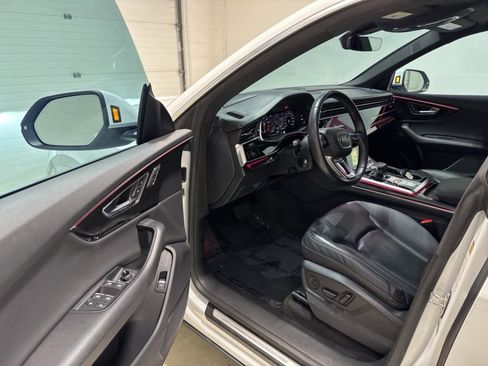 Used 2019 Audi Q8 Prestige w/ Adaptive Chassis Package image 10