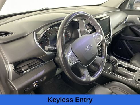 Used 2021 Chevrolet Traverse RS image 12
