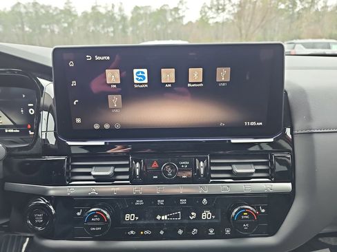 New 2026 Nissan Pathfinder SL AWD/4WD image 25