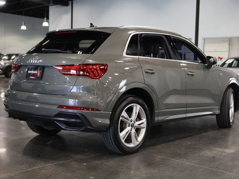 Used 2021 Audi Q3 2.0T Premium w/ Convenience Package AWD/4WD image 6