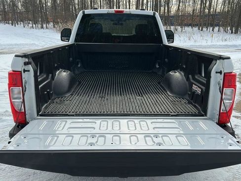 Used 2022 Ford F250 XL w/ Power Equipment Group image 11