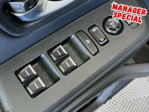 Used 2025 Honda Pilot Sport image 19