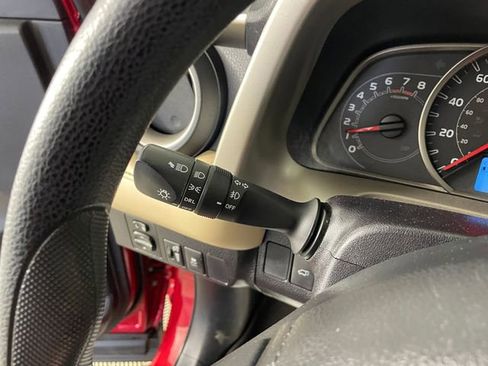 Used 2015 Toyota RAV4 XLE FWD image 13
