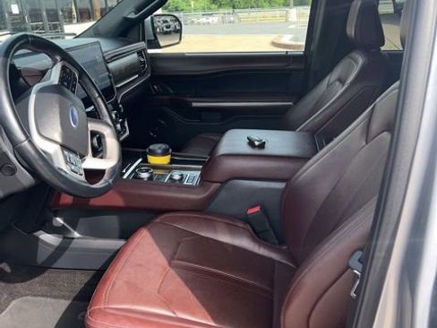 Used 2022 Ford Expedition Max Limited AWD/4WD image 6