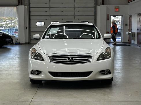Used 2011 INFINITI G37 Journey w/ Premium Pkg image 6
