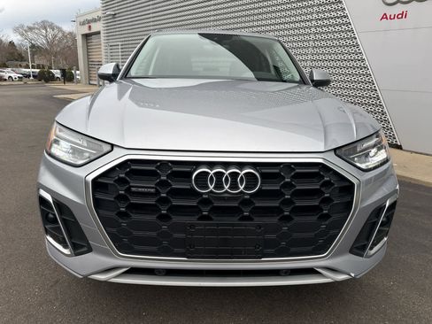 Used 2023 Audi Q5 2.0T Premium Plus w/ Premium Plus Package AWD/4WD image 3
