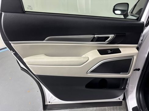 Used 2022 Kia Telluride S image 36