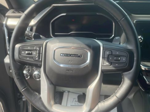 Used 2023 GMC Sierra 1500 Denali w/ Denali Reserve Package AWD/4WD image 18